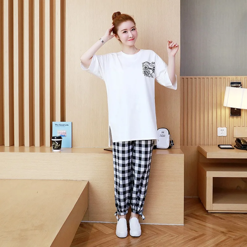 

Spring and summer Korean version of the loose pregnant women suit cartoon letter shirt+black and white plaid haremto belly pants