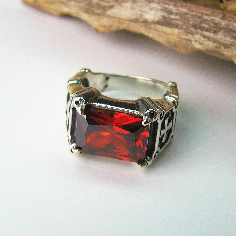 

Love is 925 pure authentic Thai White CZ Ring intime retro pattern exaggerated female ring finger men