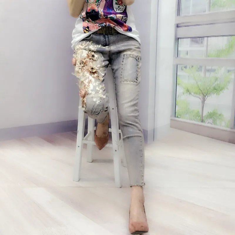 

Hot Europe Fashion Embroidery Flowers Jeans Women Denim Beading Bronzing Sequins Jeans Female Casual Skinny Beading Harem Pants