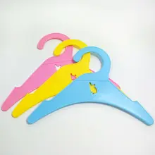 Pet dogs and cats dedicated new clothes hanger Three-color plastic hanger pet store Pet supplies Free shipping