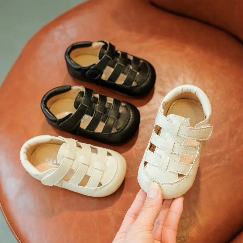 Новинка; детская обувь с вырезами в римском стиле, сандалии для девочек мягкие-пинетки для новорождённых детская обувь для новорожденных летние ботинки, крючок, петля кожи для мальчиков обувь детские сандалии