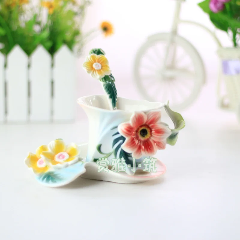 

2018 Newest Creative Ceramic Coffee Cups With Saucer Tea Milk Cup Set with spoon Flower Drinkware-Z0055