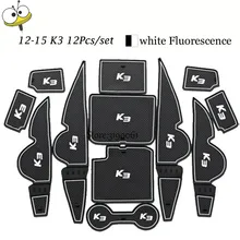 Car Styling Car Interior Accesorios de Automóviles de Goma Puerta Luminosa Almohadilla Antideslizante Estera Portavasos Cojín Para KIA K3 2012-2015