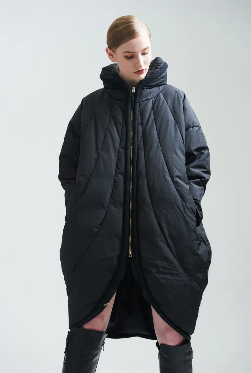 2018 New Women Tide White Duck Down Personality Fashion Cloak Down Jacket Female Loose Casual Winter Down Coat EF1122