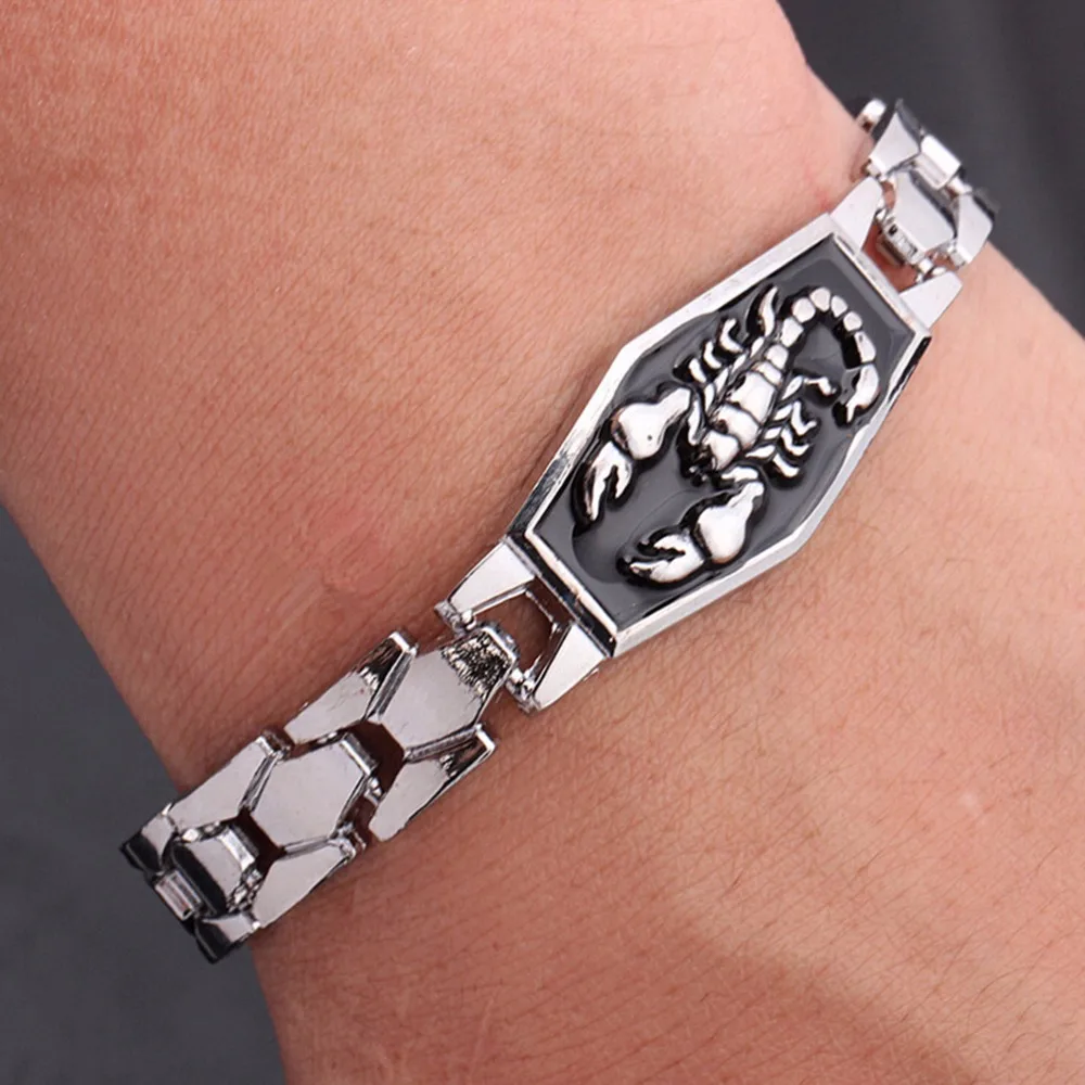 

1PCS Men Fashion Stainless Steel Scorpion Charm Bracelets Men Punk Style Metal Man Bracelets Bangles Wristband Homme Jewelry
