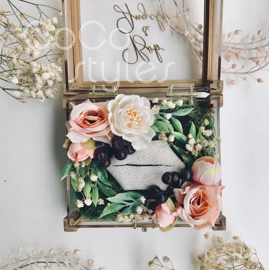 

Cocostyles custom blank rustic preserved fresh flower ring acrylic gift box with gold foiling for lawn wedding