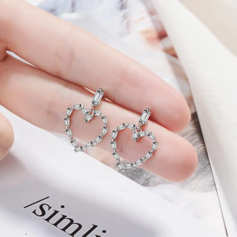 

New Creative Fashion Long Temperament Exquisite 925 Sterling Silver Jewelry Heart Shaped Love Crystal Dangle Earrings SE472
