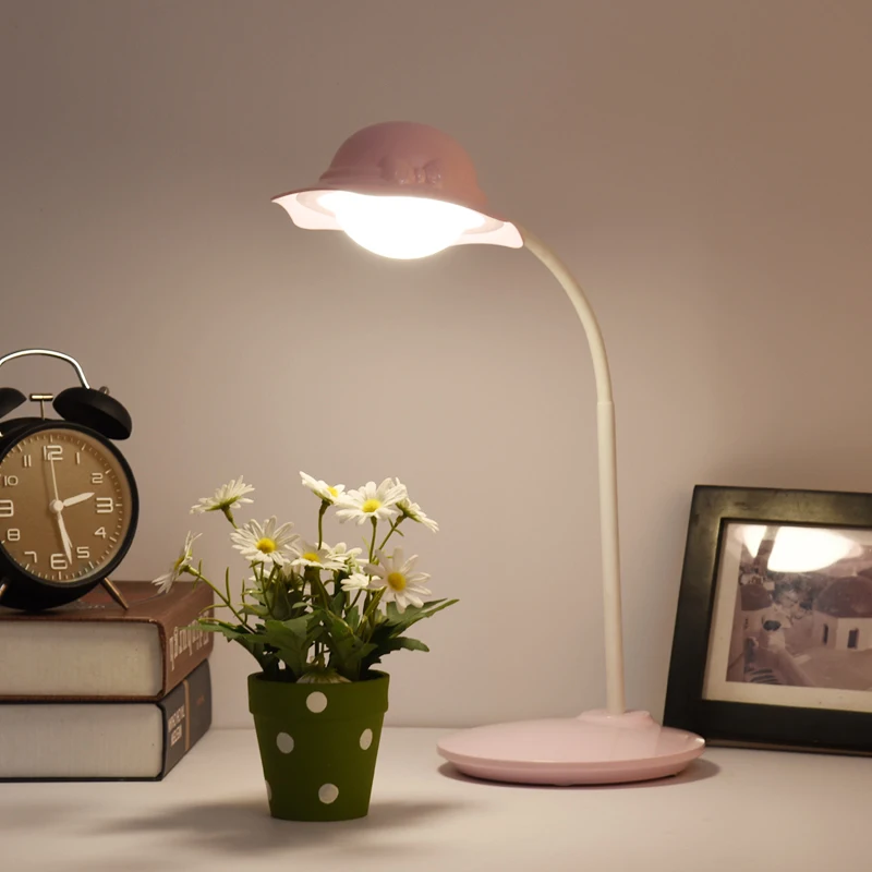 

New Professional eye lamp Touch switch Environmental protection PP material Reading lamp Led desk lamp