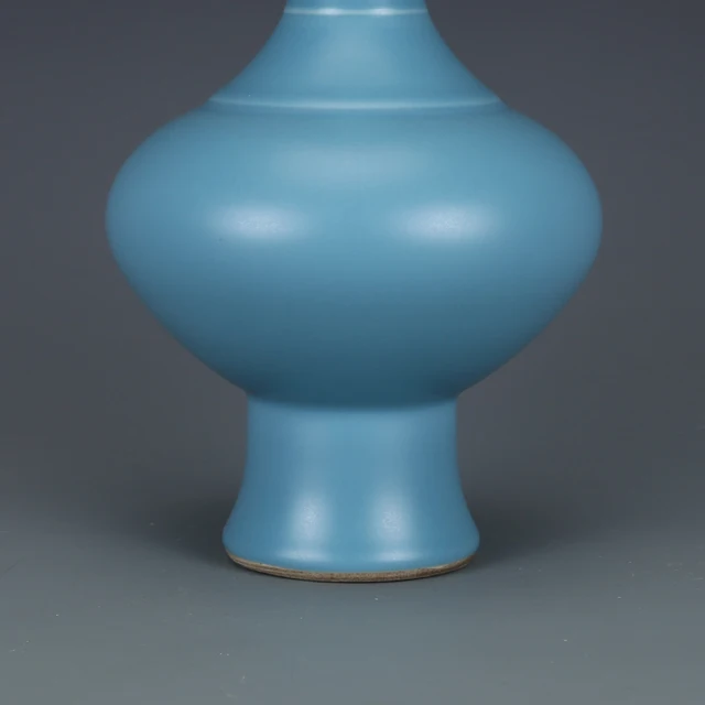 Hand-made ornaments of antique porcelain vase the Qing Yongzheng year mark Sky Blue vases 4