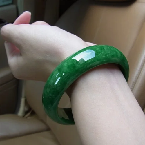 62mm/Natural Burmese stone Yang green bracelet too Send certificates send jewelry box/// | Украшения и аксессуары