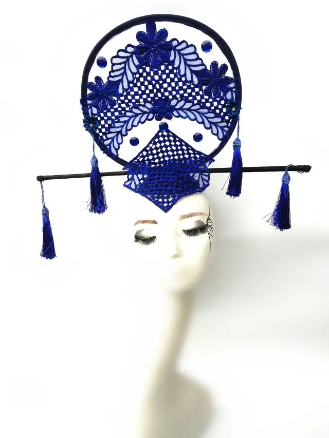

Model Catwalk Headdress Chinese Ancient Queen Princess Makeup Props Movie Stage Performance Photo Headwear Floral Feather