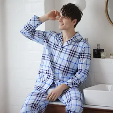 Для мужчин's; пижамный комплект из хлопка для Для мужчин пижамы в клетку, одежда для сна, Для мужчин с лаконичным дизайном; удобные и мягкие отворот ночная рубашка-кардиган человек; сезон осень-весна