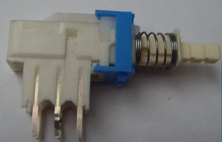 

[VK] Imported Japan ALPS self locking switch 6 foot key switch power switch with lock