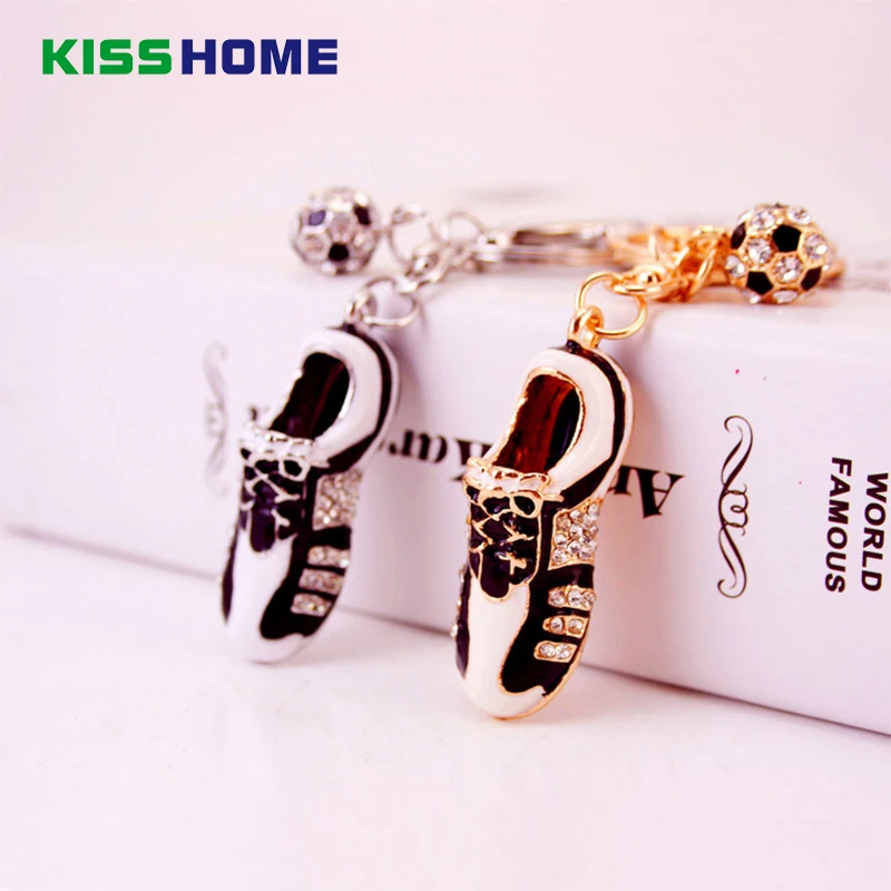 

2018 Soccer World Cup Diamond Football Shoes Keychains Creative Car Key Rings Metal Pendant Keyring Fans Gifts For Couple