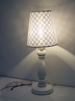 

Grid Lampshade Wood Base LED Night Lights Lamp Decoration Table Lamps Bedroom Beside Lighting Lamp Input 220-240V EU Plug