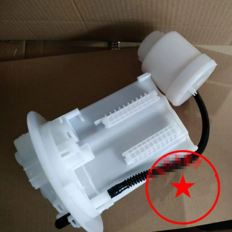Топливный фильтр с углеродными банками 77024 02340 для Toyota Corolla ZRE15 2014 л/л|Топливные