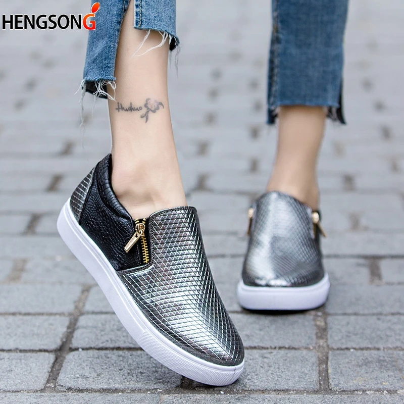 

2019 Spring Flats Female Shoes Loafers Fashion Ballet Flats Leather White Shoes Slip On Casual Shoes women's Tennis Shoes