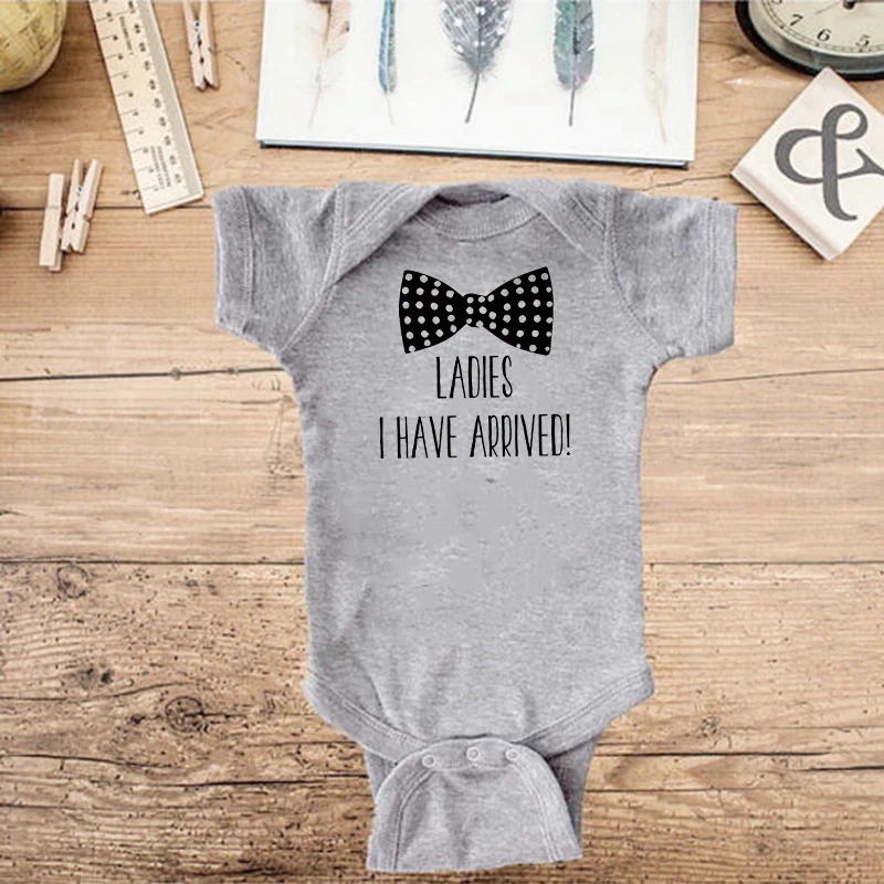 

DERMSPE New Boys Girls Casual Summer Baby Boy Girl Short Sleeve Ladies I Have Arrived Bowknot Romper Newborn Baby Clothes Gray