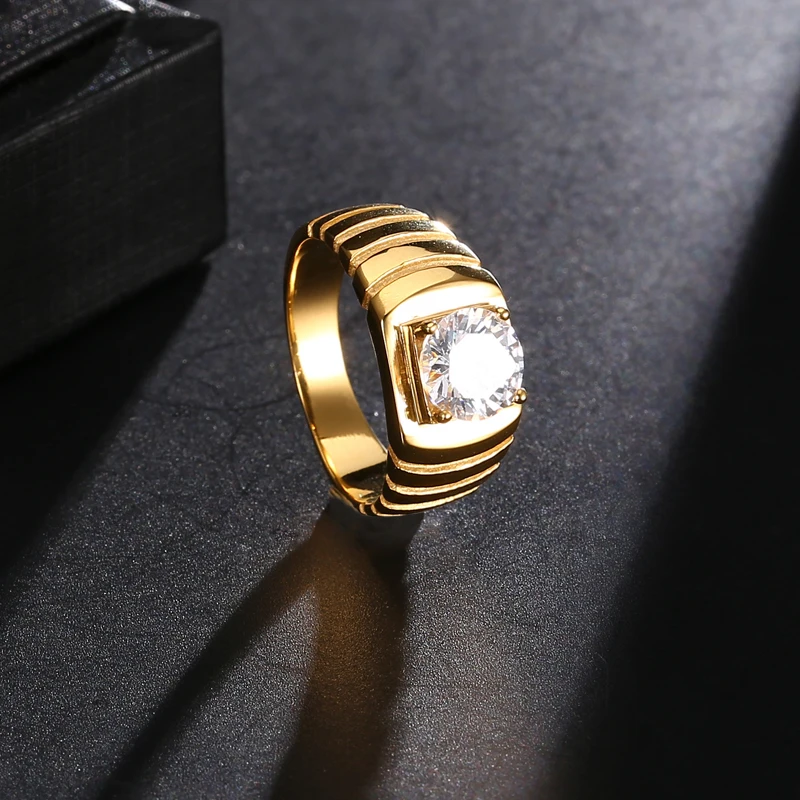2019 Bling Iced Out кубического циркония кольцо IP Gold Filled Титан Нержавеющая сталь кольца