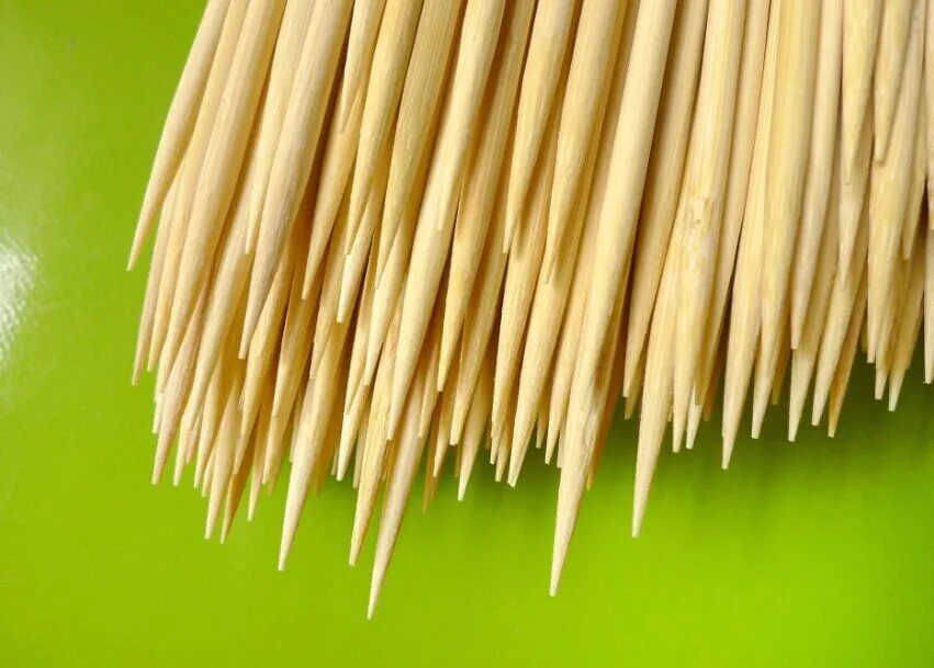 40x4mm Bamboo skewers (3)