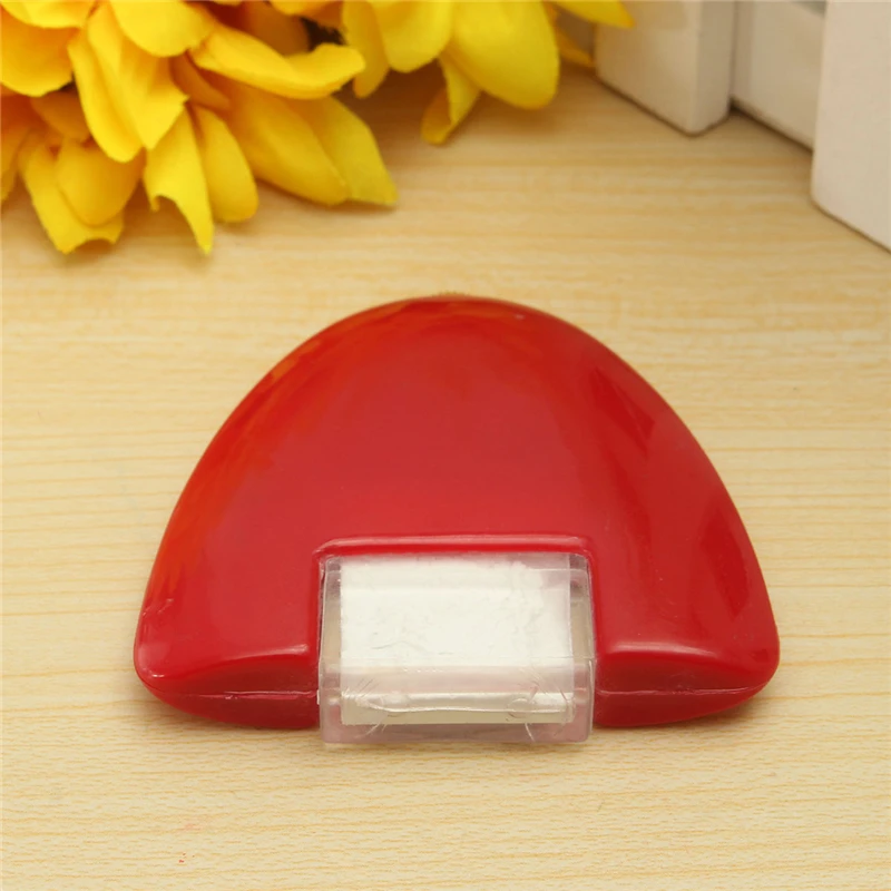 1Pcs 4 Colors DIY Sewing Tool Triangular Chalk Wheel Tailor's Chalk Sewing Clothes Markers Accessory Red White Blue Yellow felt needle art