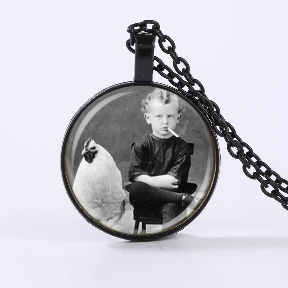 

YSDLJG New Creepy Jewelry Victorian Photograph Photography Cigarette Smoking Boy with Chicken Art Pendant Glass Dome Necklace