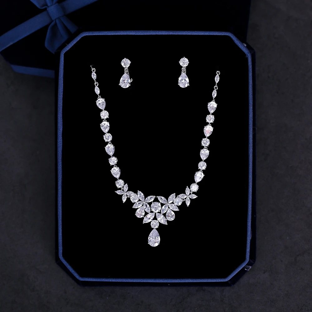 

Full Clear Cubic Zirconia Necklace Earring Jewelry Set Marquise-Cut Zircon Stone Pendant Women Fashion Bijoux Dangle Earrings