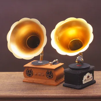 

Zakka European style of the ancient handicraft decoration decoration phonograph Bar Cafe Decor photography props
