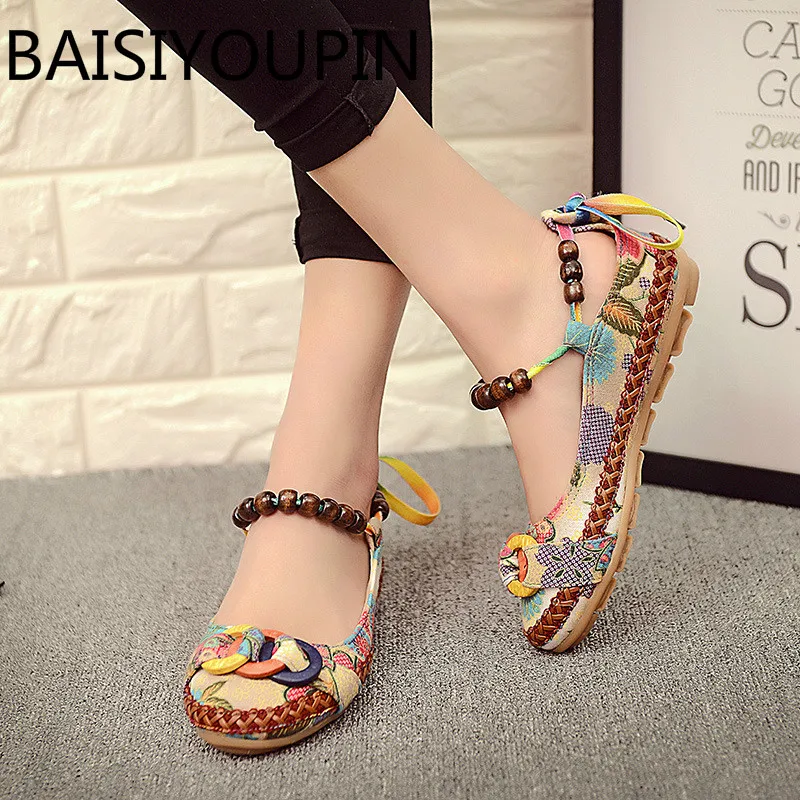 

2018 Ethnic Style Women Flats Shoes Retro Casual Women's Shoes Cloth Lace Linen Beaded Lace Mother Flat Shoes Big Size 41 42