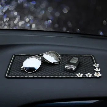 

30*15cm Anti Slip Mat Crystal Auto Silicone Non-Slip Mat Pad Rhinestone Flower Car Sticky for Mobile Phone Interior Accessories
