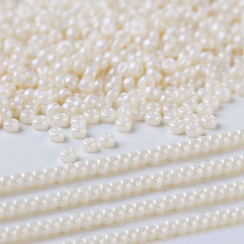 421 421 cream miyuki seed beads