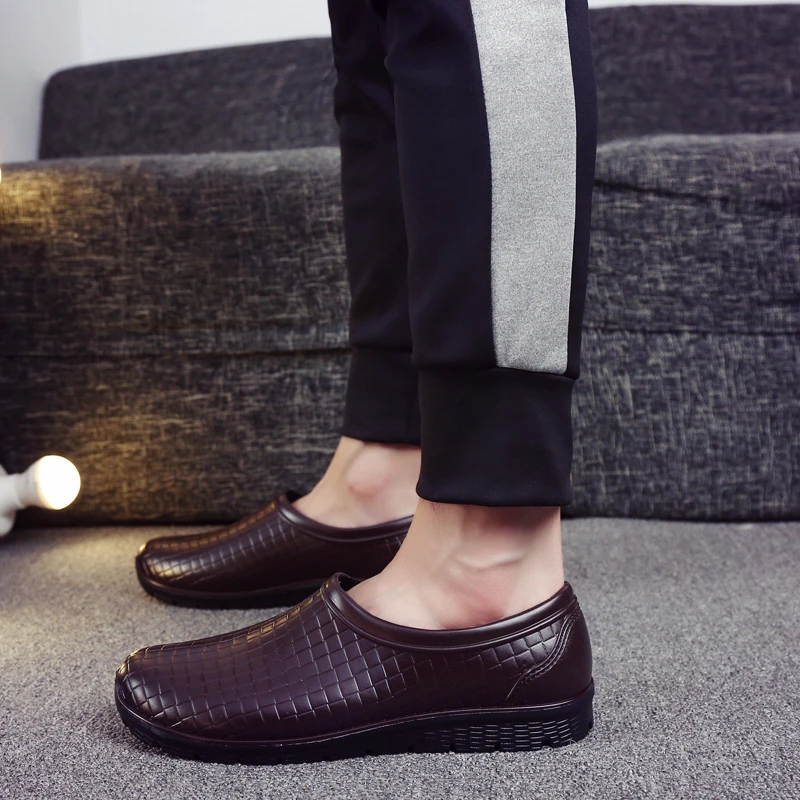 Mazefeng 2018 Fashion Summer Men Casual Shoes Men Rain Shoes Slip on