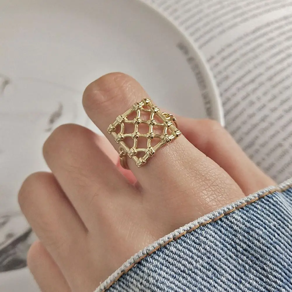 

Real 100% 925 Sterling Silver Square Design Geometric Weaving Rings For Women Wedding Rings Gold Color Chinese Knot Jewelry