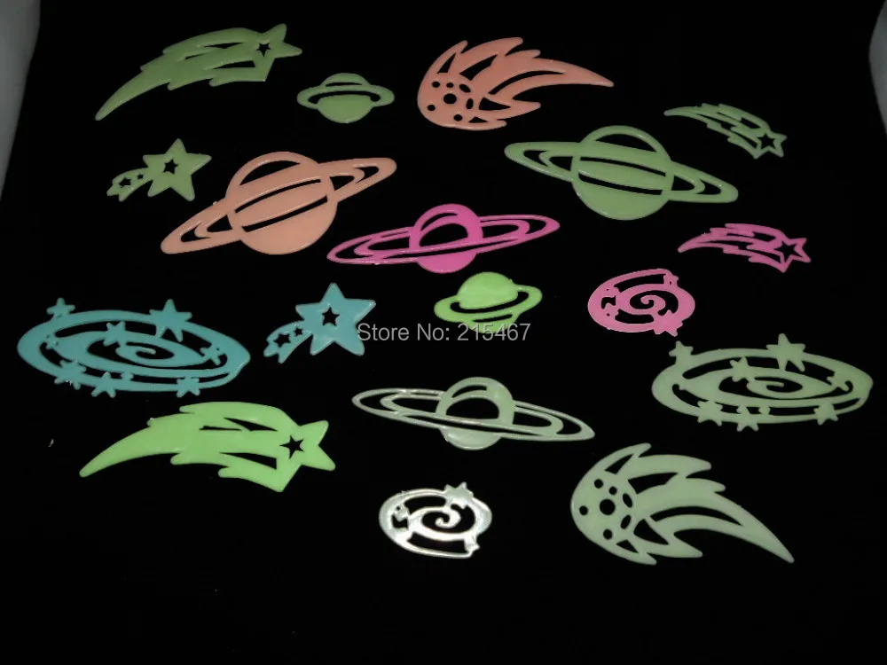 18piecs colourful noctilucent Home Wall Glow In The Dark Universe space