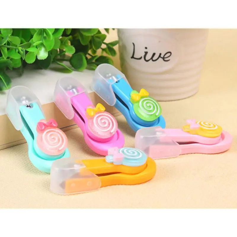 

Korean Style Kids Cute Candy Color Cartoon Lollipop Nail Clippers Pedicure Manicure Trimmer Cutter Plastic Grip Handled Scissor