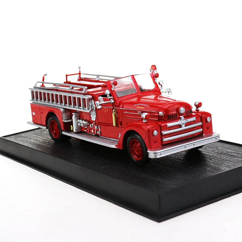 1: 64 симуляция 1952 Ретро американская пожарная машина памятная серия