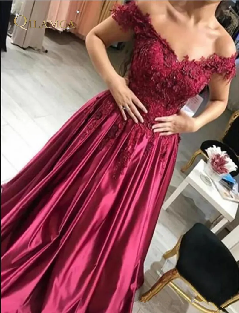 2018-sexy-black-spaghetti-straps-satin-ball-gown-evening-dresses-sleeveless-lace-appliques-backless-prom-quinceanera-dresses-plus-size-gowns