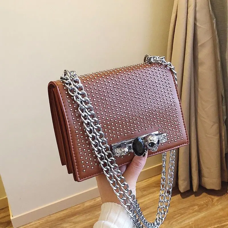 

Rivet handbag 2019 new small square package tide texture chain handbags net red with the same paragraph shoulder Messenger bag