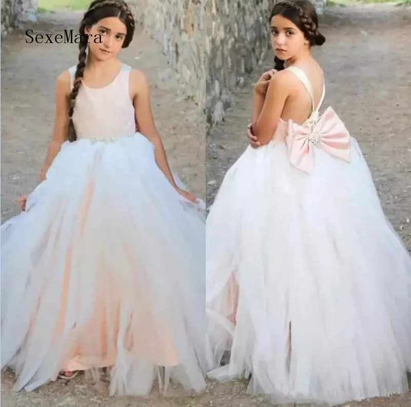 Flower Girls Dresses With Beads Bow Girls Pageant Dress Sexy Back Birthday Dress Kids Communion Gown Pageant Dress Flower Girls Dresses With Beads Bow Girls Pageant Dress Sexy Back Birthday Dress Kids Communion Gown Pageant Dress
