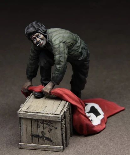 Масштаб 1/35 искусственная смола красный армейский танкер GK 162 несобранный