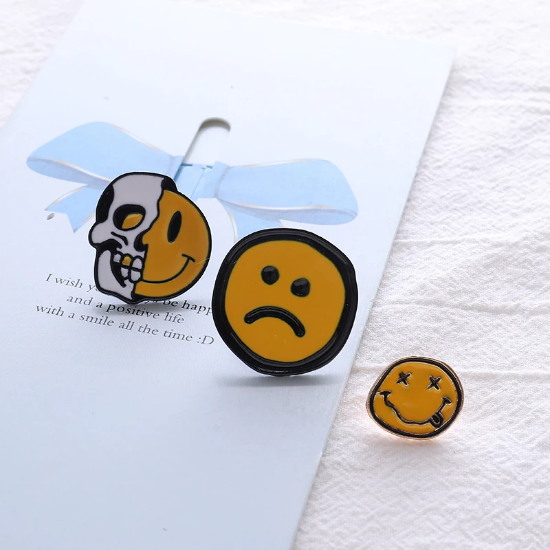 

Emoji Pins Funny Smiley depressed sad face enamel Pins Cute skull Avocado Scream Lapel Pin Brooches women men Badges Jewelry