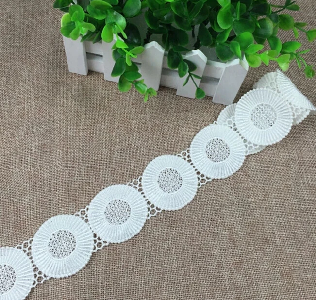 

2 Yards 5cm/2'' Width White Pretty Venise Lace Trim Round Shape Nigerian Lace Fabrics 2016
