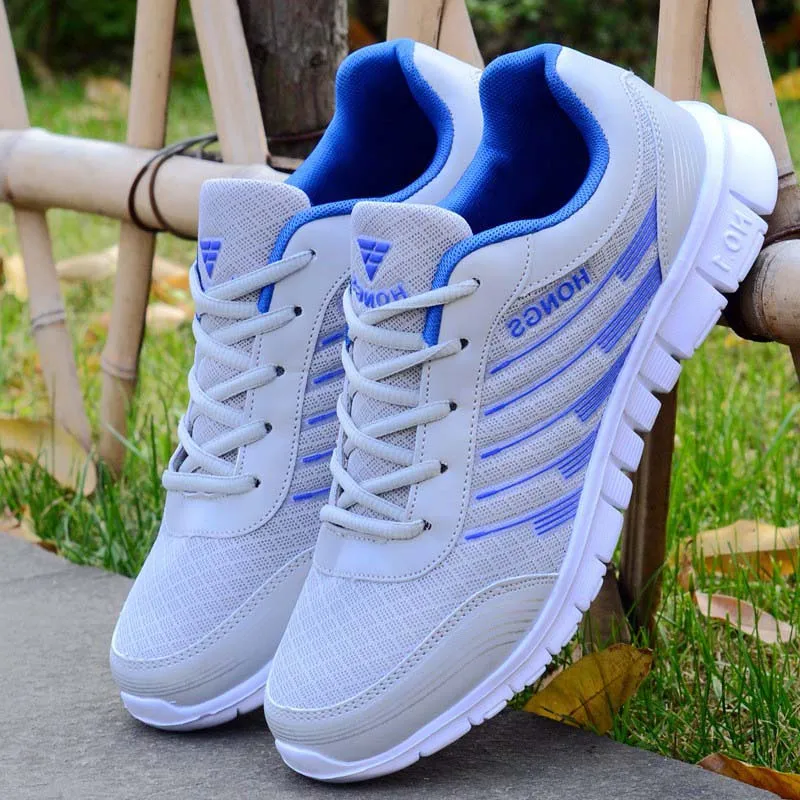 حذاء رجالي الكبار ضوء الرجال رياضية 4 لون حذاء كاجوال بفتحات تهوية الذكور Zapatos هومبر الرجال Krasovki Chaussure أوم حجم 39-46 حذاء رجالي الكبار ضوء الرجال رياضية 4 لون حذاء كاجوال بفتحات تهوية الذكور Zapatos هومبر الرجال Krasovki Chaussure أوم حجم 39-46