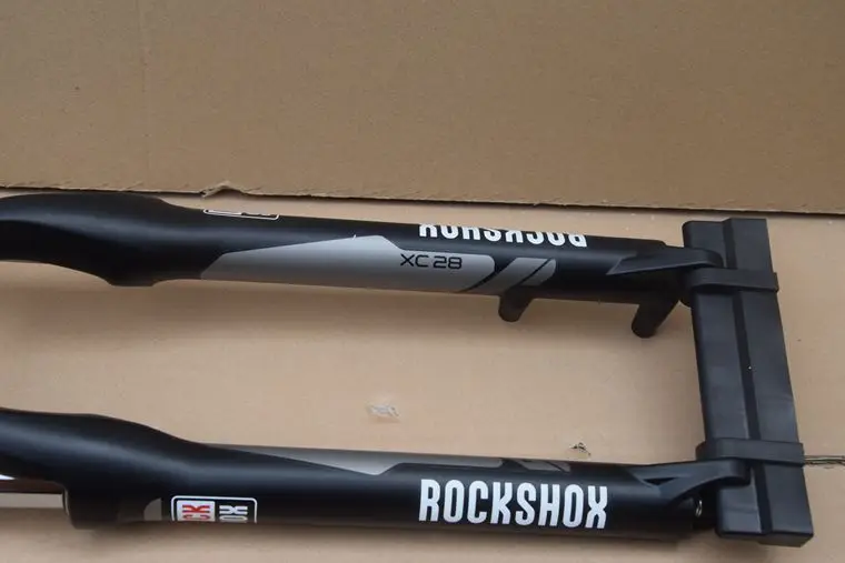 ROCKSHOX XC28 Mtb вилка 26 подвеска Велосипедная вилка ручное управление велосипедная Дисковая тормозная вилка запчасти для велосипеда