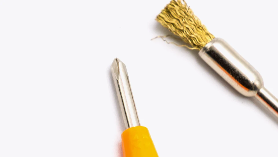 RyanVape-Brush-&-Screwdriver-01_06