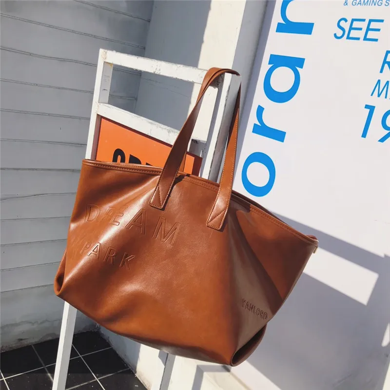 

Female Korean version of the tide fashion casual wild simple large-capacity shoulder bag