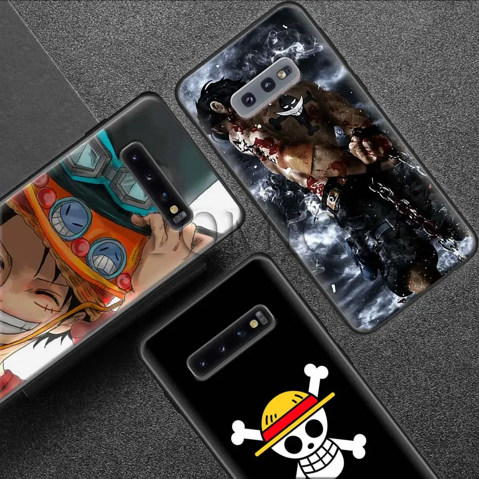 

anime one piece zoro luffy Black Soft Case for Samsung Galaxy S10 Plus S9 S8 S10e S7 A50 A70 Note 9 8 Silicone Case Coque S10+