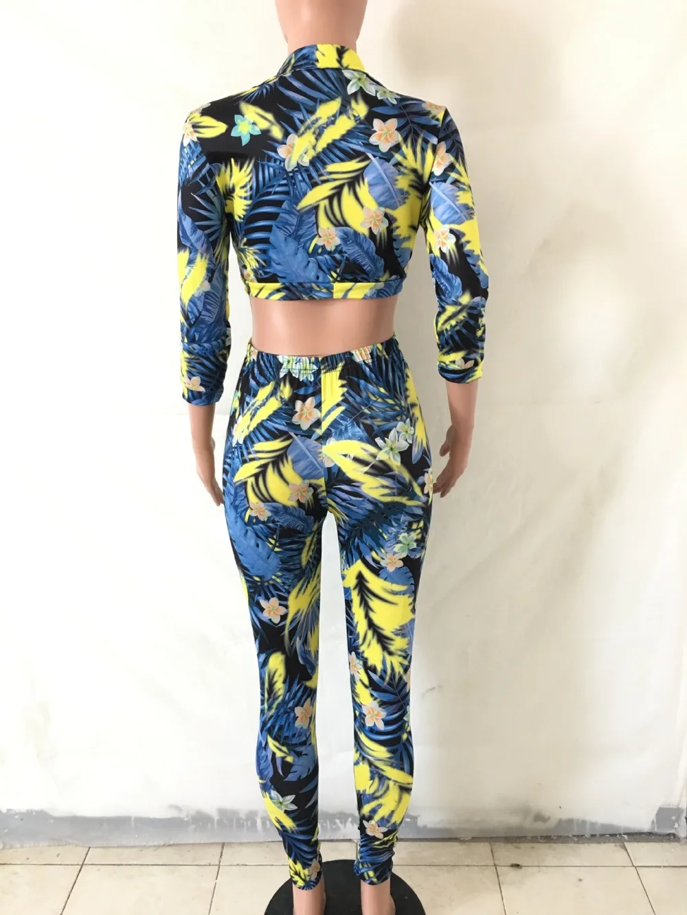 8751296299_591906627