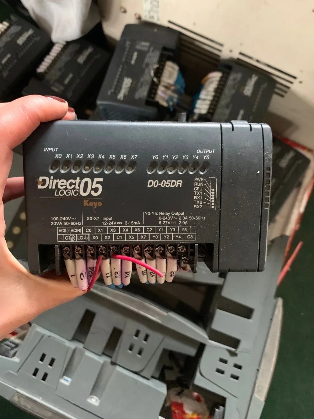 

D0-05DR PLC , Good appearance 90% new ,90 days warranty , in stock free shipping