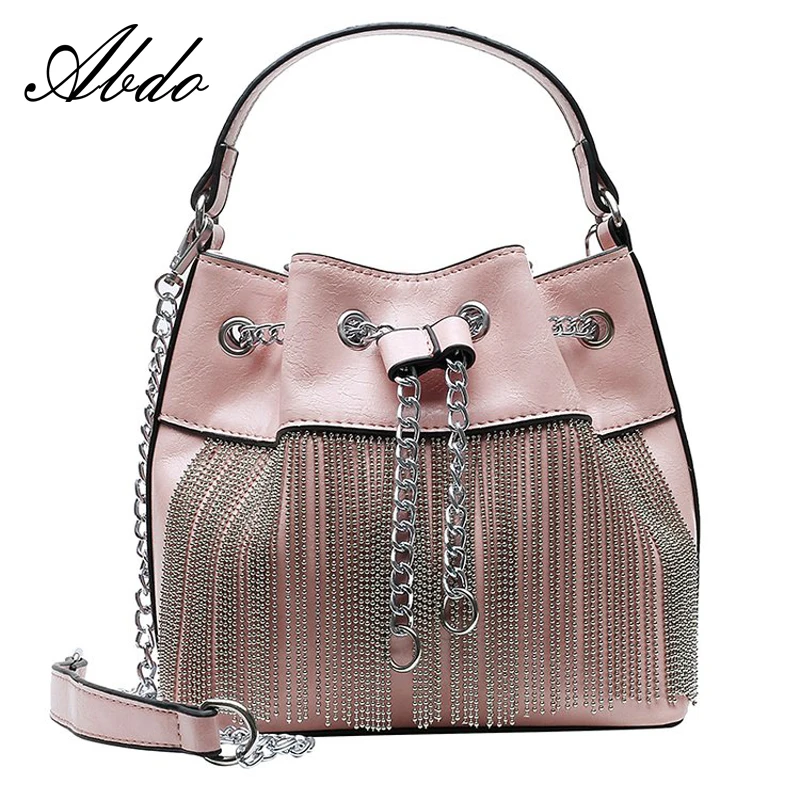 

2019 new fashion crystal diamond tassel woman shoulder bag Messenger bag versatile rivet bag bucket bag wedding handbags
